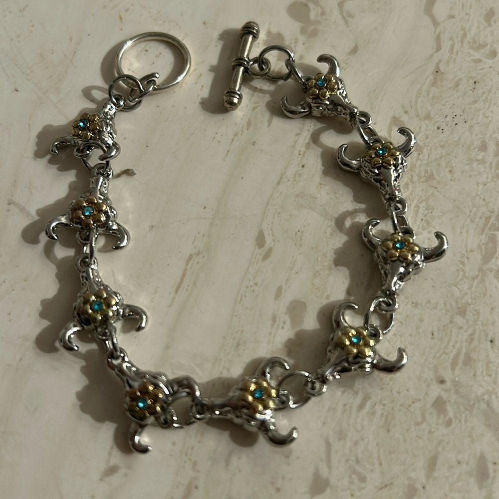 Bracelet Silvertone TAURUS  The Bull April May Birthdays